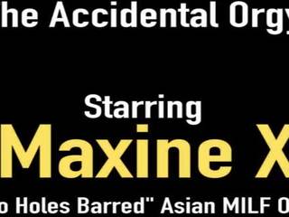 الآسيوية جبهة مورو maxine-x & selah مطر الحمار مارس الجنس بواسطة 6 أسود