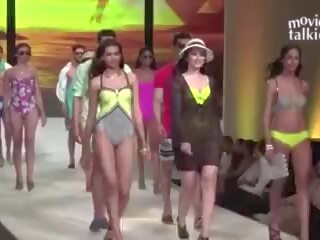 Bikini show: mugt mugt show porno video 44